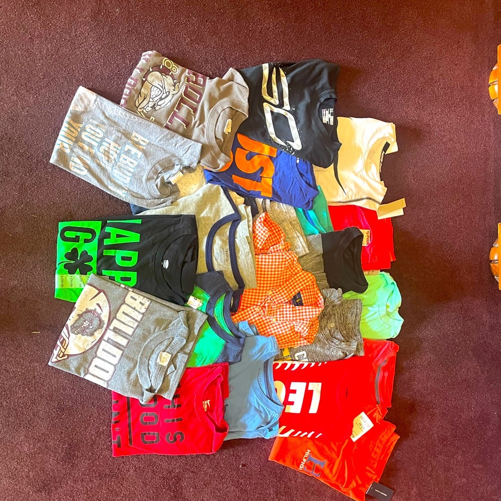 Lot of boy clothes 10/12, 12 pair of shorts, 23 shirts and 7 pair of pants.